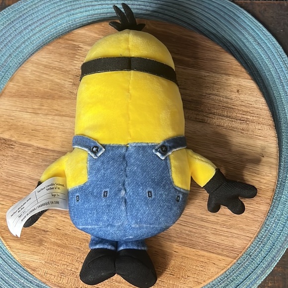 ✨Minions The Rise of Gru- Bean Plush Illumination Presents ✨ Buttery soft - Picture 12 of 12